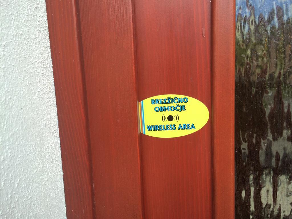 Hotel Gostilna Turk Hotedrsica Zewnętrze zdjęcie