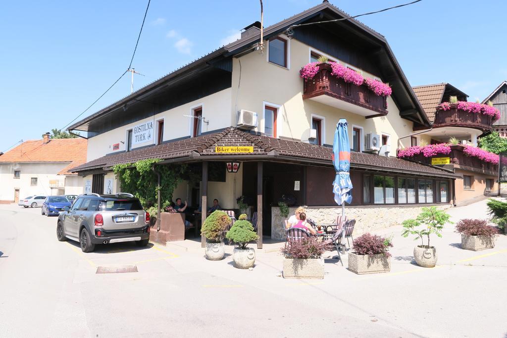 Hotel Gostilna Turk Hotedrsica Zewnętrze zdjęcie